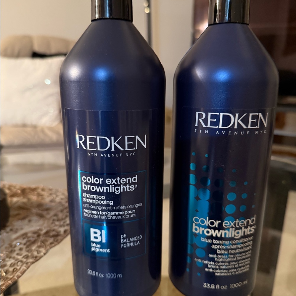 Redken Liters - Colour Extend Brownlights. New and sealed.